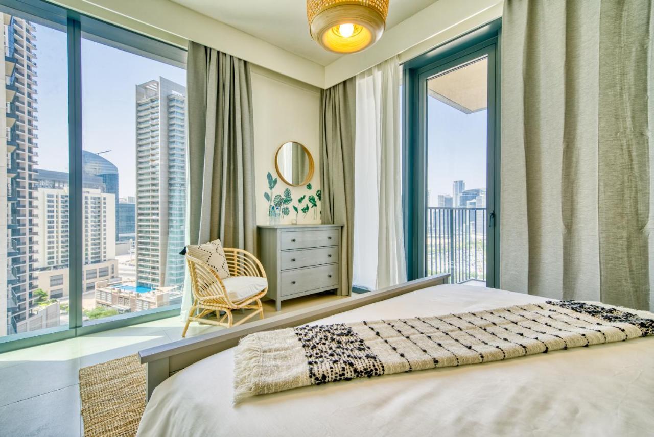 Incredible Views From This Classy Apt With Terrace ดูไบ ภายนอก รูปภาพ