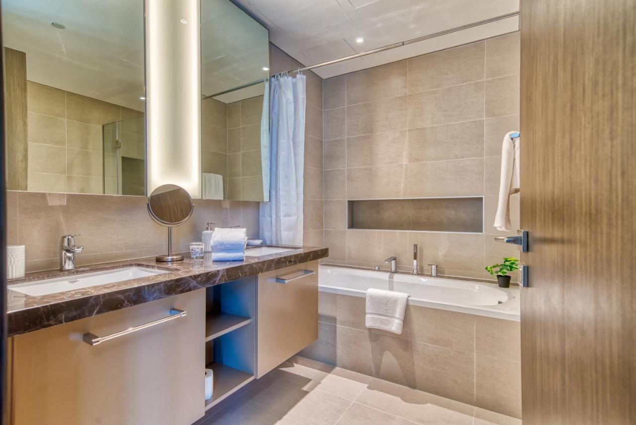 Incredible Views From This Classy Apt With Terrace ดูไบ ภายนอก รูปภาพ