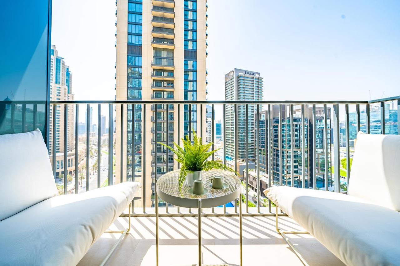 Incredible Views From This Classy Apt With Terrace ดูไบ ภายนอก รูปภาพ