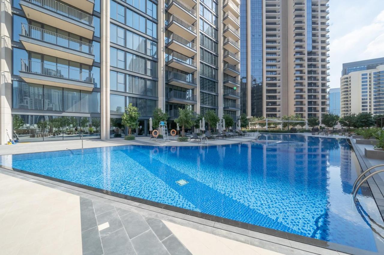 Incredible Views From This Classy Apt With Terrace ดูไบ ภายนอก รูปภาพ